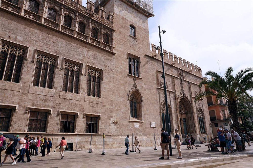 Fachada gótica de la Lonja de la Seda de València